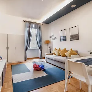 Athena's Appartement